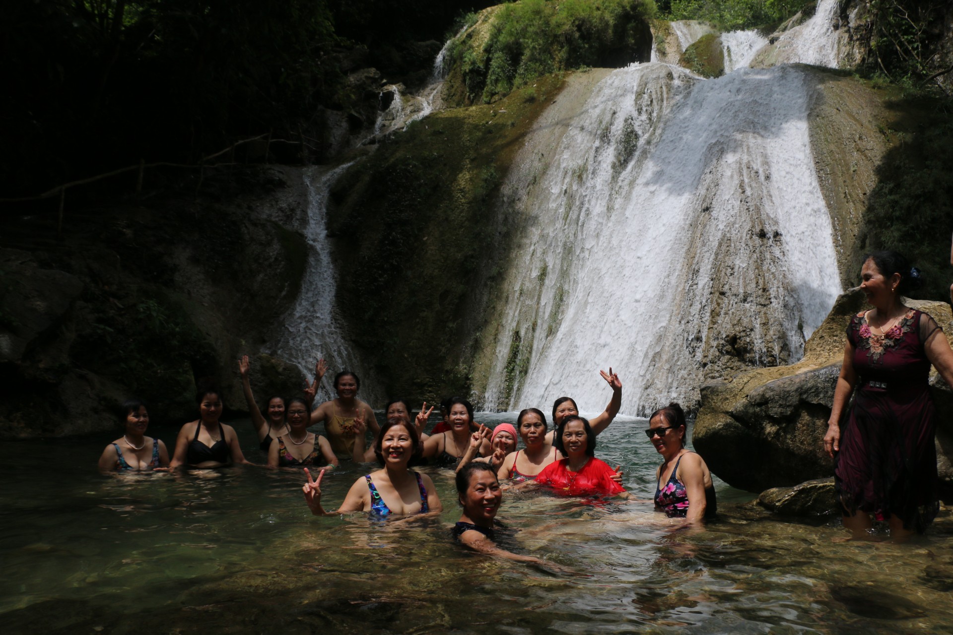 Đến Lâm Bình trải nghiệm vẻ đẹp độc đáo của thác Khuổi Nhi