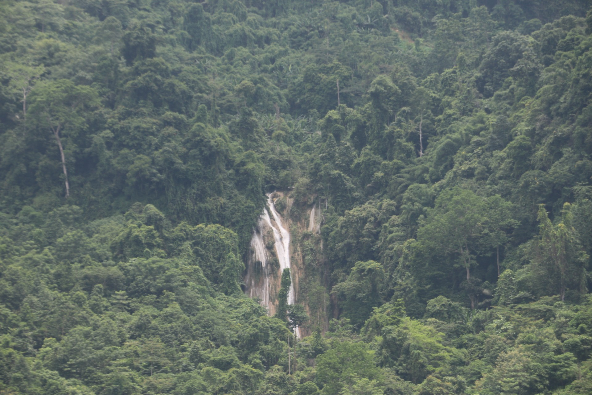 Đến Lâm Bình trải nghiệm vẻ đẹp độc đáo của thác Khuổi Nhi