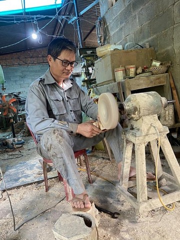 Điêu khắc từ gốc cà phê Tây Nguyên