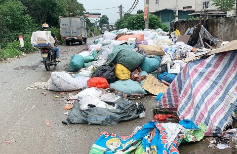 Hoài Đức: Người dân làng nghề vẫn "sống chung" ô nhiễm môi trường