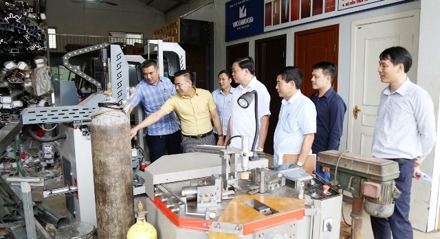 Đoàn nghiệm thu máy móc tại Công ty TNHH MTV Kim Cường Đoàn nghiệm thu máy móc tại Công ty TNHH MTV Kim Cường