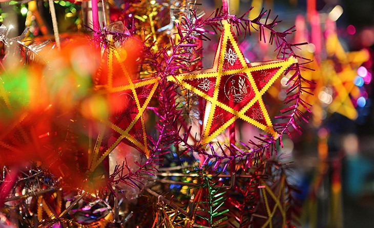 Làng nghề truyền thống Trung Thu nơi những đốm lửa nghề bền bỉ gìn giữ tuổi thơ cho trẻ em Việt Nam Làng nghề truyền thống Trung Thu nơi những đốm lửa nghề bền bỉ gìn giữ tuổi thơ cho trẻ em Việt Nam