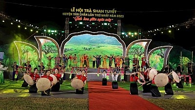 le hoi tra shan tuyet tinh hoa giua ngan may
