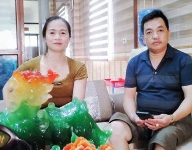 Vợ chồng anh Phùng Đức Công - Cao Thị Lan, Chủ nhà hàng Minh Công 