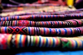 Người phụ nữ nặng lòng với nghề dệt thổ cẩm