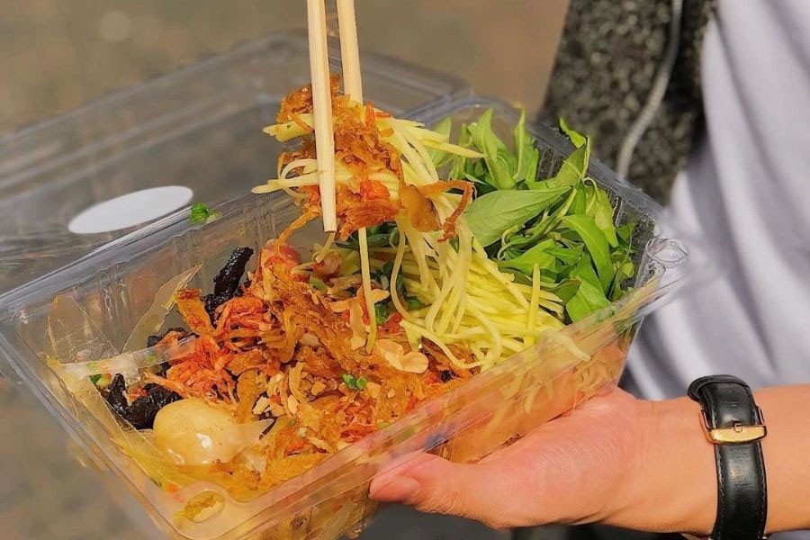 Bánh tráng trộn - Món ăn đường phố Sài Gòn Bánh tráng trộn - Món ăn đường phố Sài Gòn