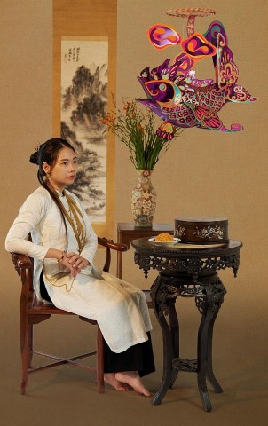 Tâm huyết phục dựng lồng đèn trung thu truyền thống của cô gái trẻ