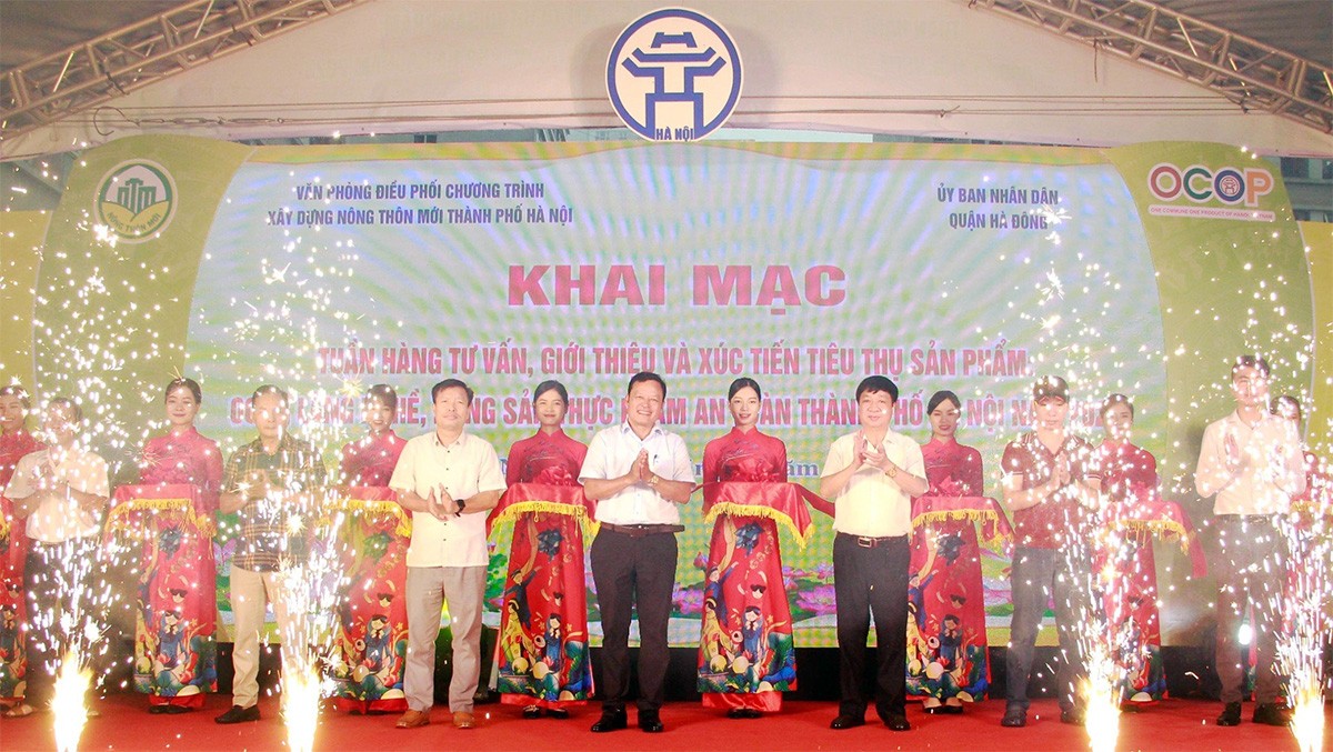 Đưa sản phẩm OCOP, làng nghề, nông sản thực phẩm an toàn tới khách hàng thủ đô Đưa sản phẩm OCOP, làng nghề, nông sản thực phẩm an toàn tới khách hàng thủ đô