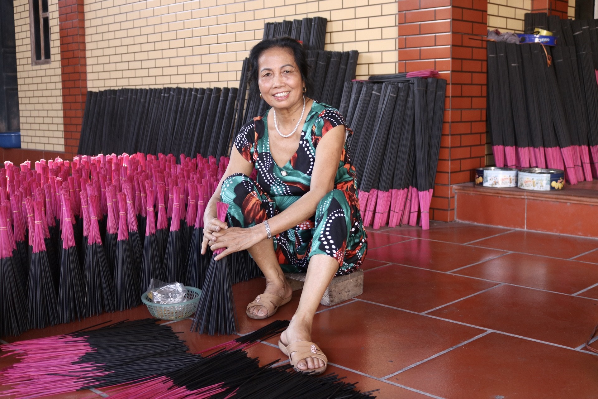 Ngôi làng giữ lửa nghề làm hương đen hàng trăm năm trên đất Kinh Bắc Về làng hương đen nổi tiếng trên đất Yên Phong ảnh 4