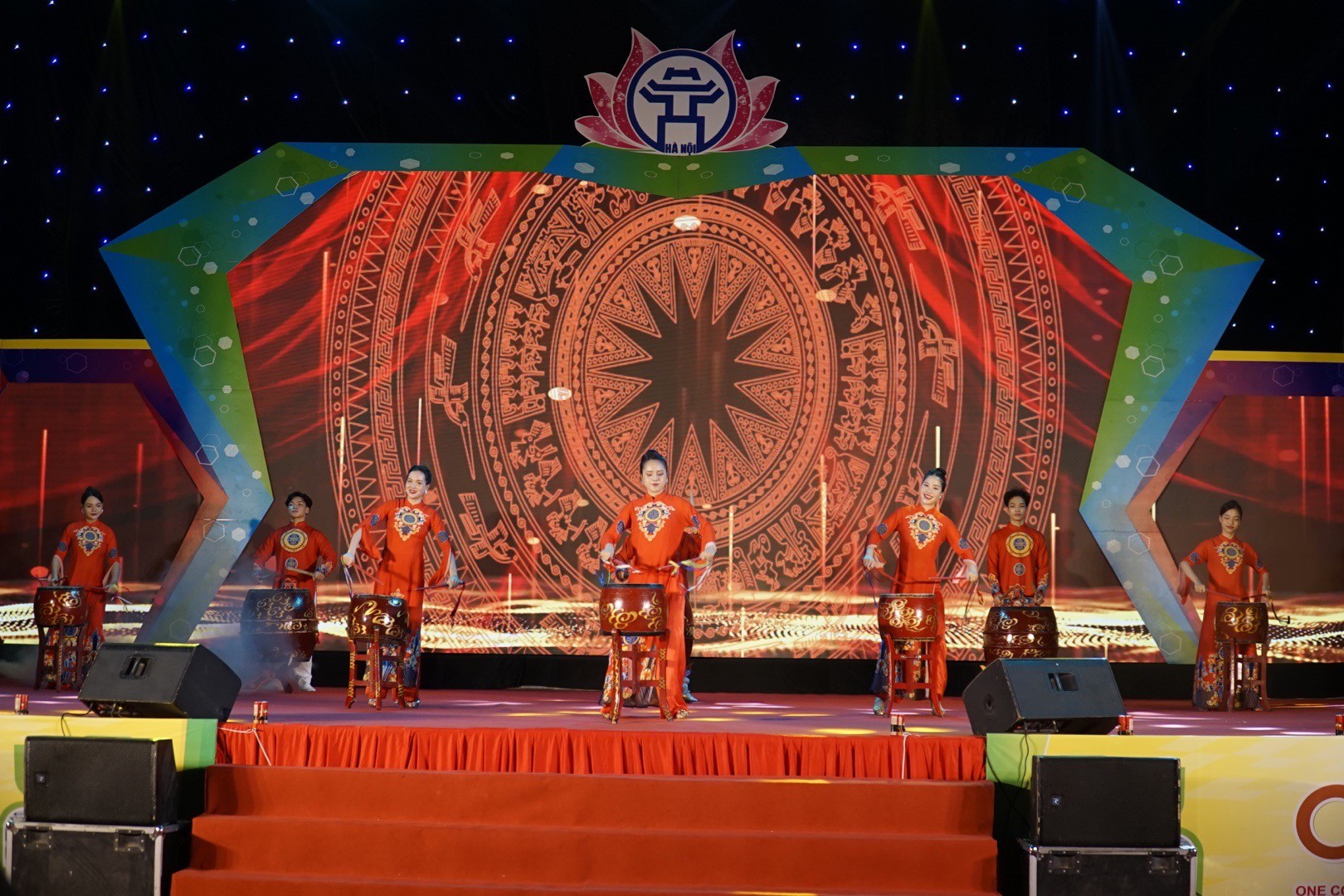 Hà Nội lần đầu tiên giới thiệu, quảng bá, kết nối sản phẩm OCOP gắn với văn hóa các tỉnh Đồng bằng sông Hồng | Xã hội | Báo ảnh Dân tộc và Miền núi Hà Nội lần đầu tiên giới thiệu, quảng bá, kết nối sản phẩm OCOP gắn với văn hóa các tỉnh Đồng bằng sông Hồng | Xã hội | Báo ảnh Dân tộc và Miền núi