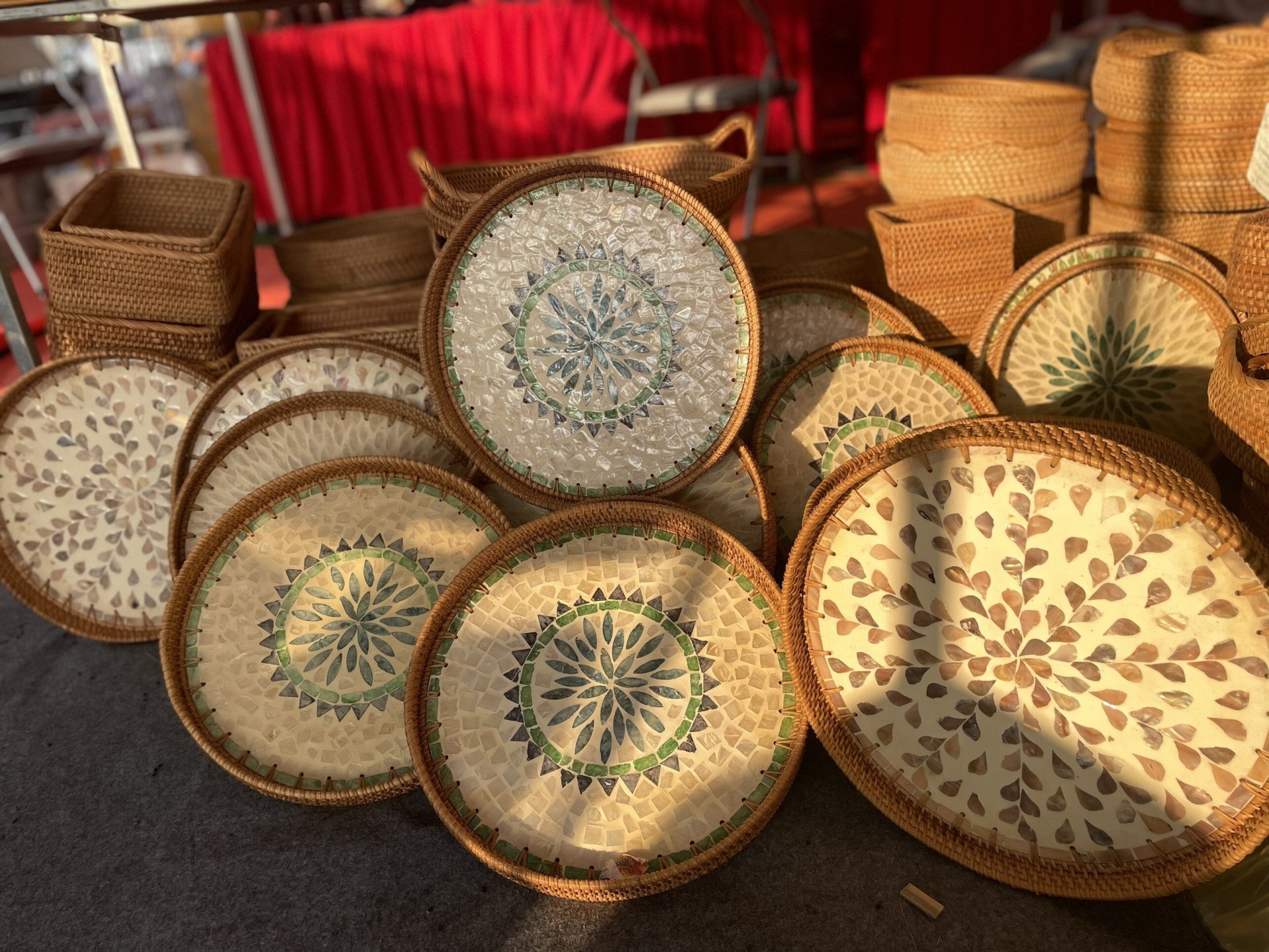 Hà Nội lần đầu tiên giới thiệu, quảng bá, kết nối sản phẩm OCOP gắn với văn hóa các tỉnh Đồng bằng sông Hồng | Xã hội | Báo ảnh Dân tộc và Miền núi Hà Nội lần đầu tiên giới thiệu, quảng bá, kết nối sản phẩm OCOP gắn với văn hóa các tỉnh Đồng bằng sông Hồng | Xã hội | Báo ảnh Dân tộc và Miền núi