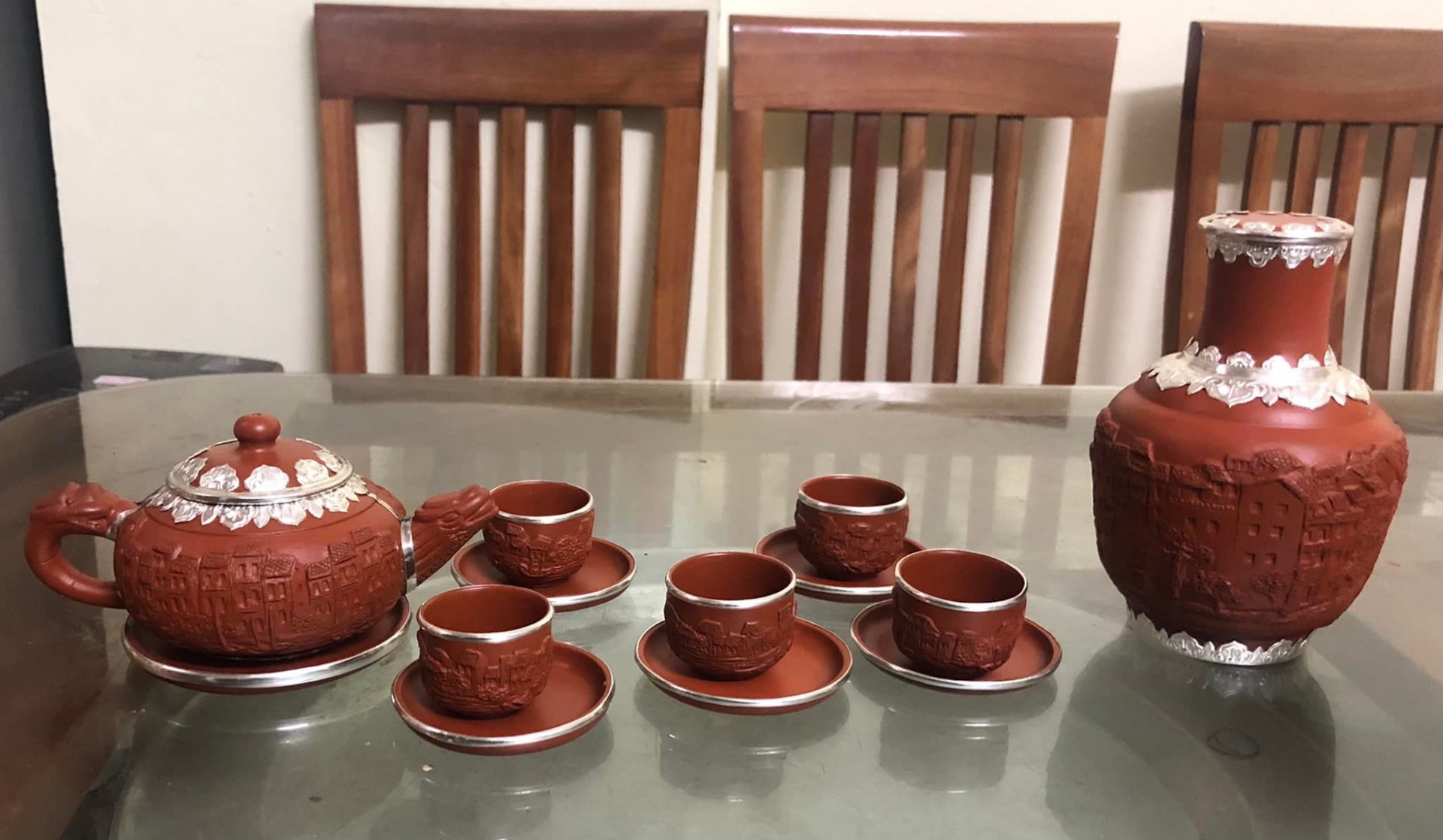 Nghệ nhân gốm da chu truyền nghề cho thế hệ trẻ Nghệ nhân gốm da chu truyền nghề cho thế hệ trẻ