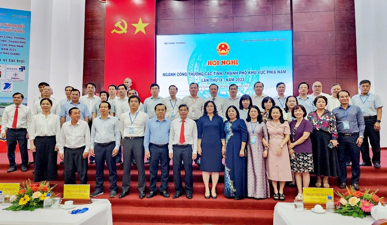 Hội nghị ngành Công Thương các tỉnh, thành phía Nam lần thứ IX năm 2023 Hội nghị ngành Công Thương các tỉnh, thành phía Nam lần thứ IX năm 2023