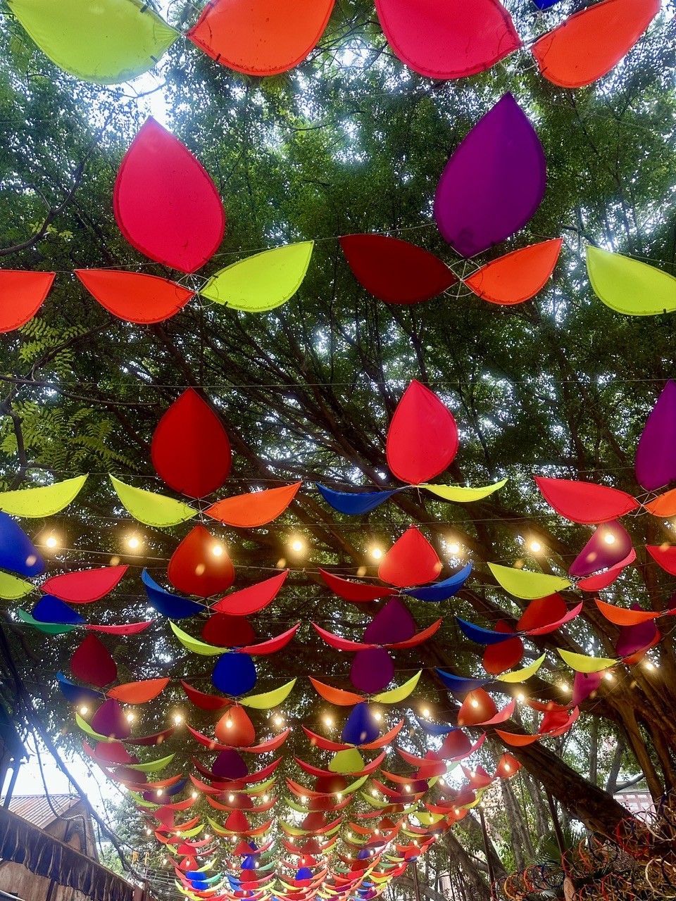 “Vạn Phúc - Sắc màu hội nhập” “Vạn Phúc - Sắc màu hội nhập”