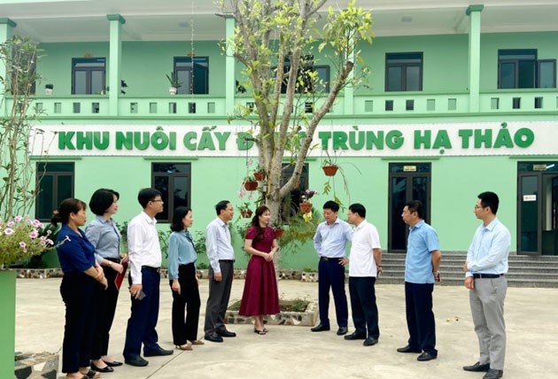 Đoàn công tác thăm quan cơ sở sản xuất Phương Thuy  Đoàn công tác thăm quan cơ sở sản xuất Phương Thuy