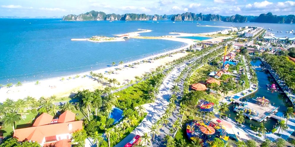 10 địa điểm du lịch nên đến tại Quảng Ninh 10 địa điểm du lịch nên đến tại Quảng Ninh