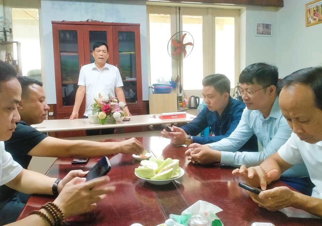 Tạp Chí Làng nghề Việt Nam gặp mặt chúc mừng các phóng viên, nhà báo nữ Tạp Chí Làng nghề Việt Nam gặp mặt chúc mừng các phóng viên, nhà báo nữ