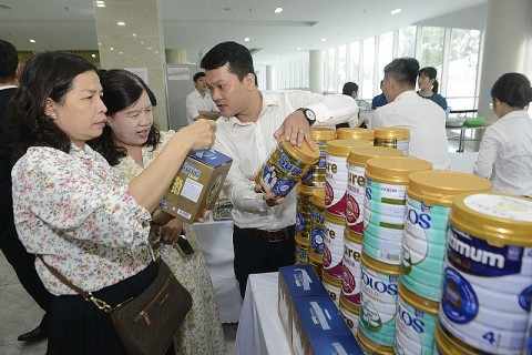 Vinamilk đồng hành cùng CLB Điều dưỡng trưởng Việt Nam tập huấn chăm sóc dinh dưỡng bệnh lý cho người bệnh