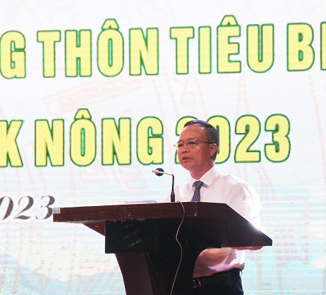 Ông Ngô Quang Trung - Cục trưởng Cục Công Thương địa phương phát biểu khai mạc Hội chợ triển lãm Ông Ngô Quang Trung - Cục trưởng Cục Công Thương địa phương phát biểu khai mạc Hội chợ triển lãm