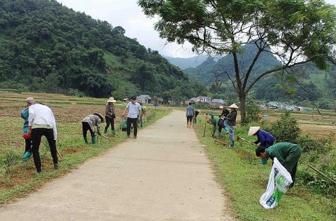 Bắc Kạn: Lan toả phong trào “Ngày thứ Bảy, Chủ nhật xanh” trong xây dựng nông thôn mới