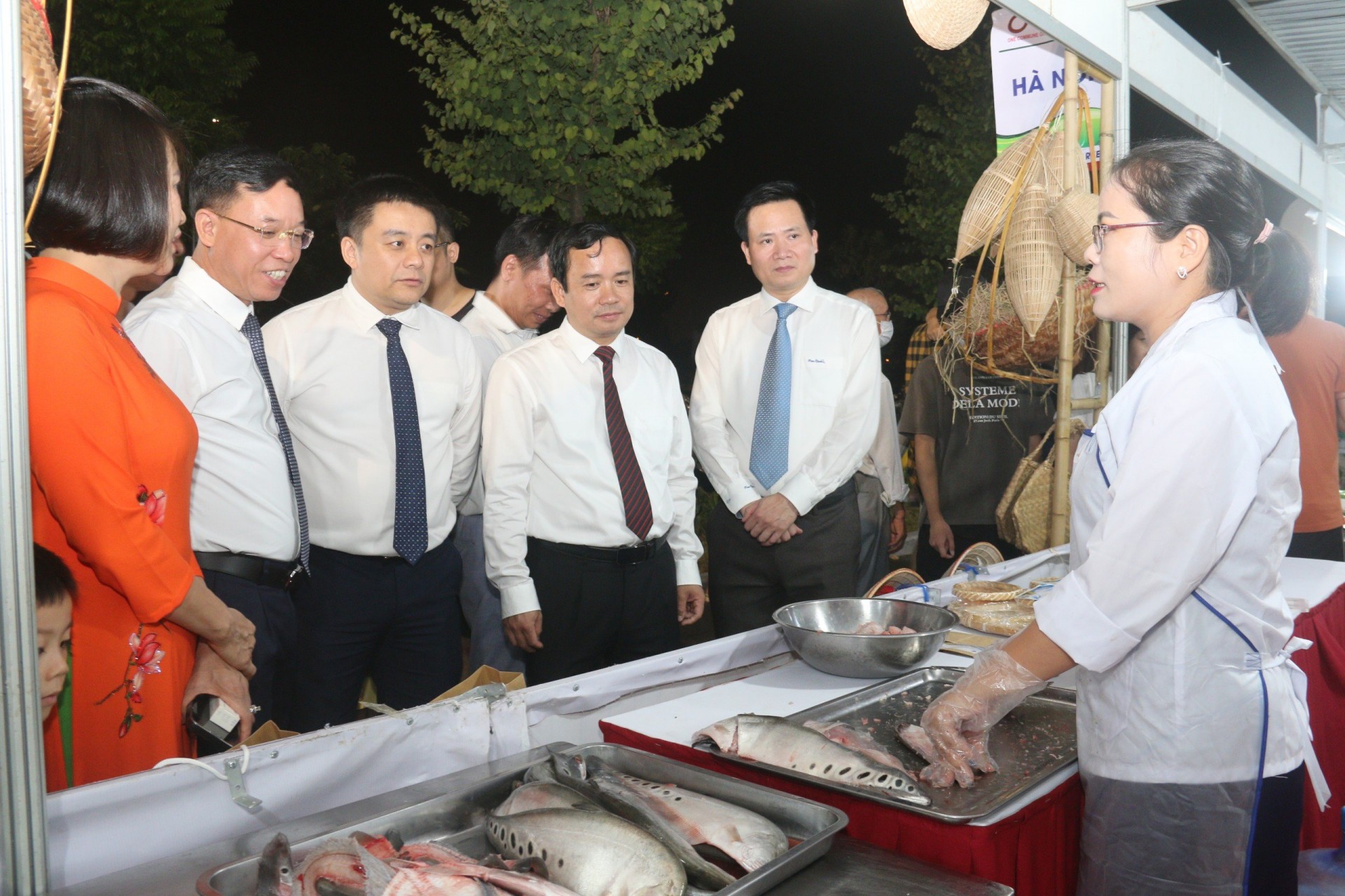  Hơn 200 gian hàng OCOP về tề tựu