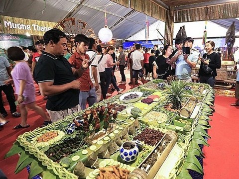 Lễ hội cá tôm sông Đà lần thứ I