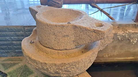 Về Dưỡng Động chiêm ngưỡng màu phù sa trên gốm