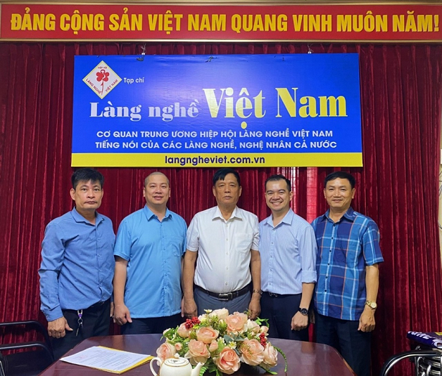 Tạp chí Làng nghề Việt Nam thành lập phòng Thông tin và Truyền thông Tạp chí Làng nghề Việt Nam thành lập phòng Thông tin và Truyền thông