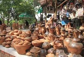 Về Dưỡng Động chiêm ngưỡng màu phù sa trên gốm Về Dưỡng Động chiêm ngưỡng màu phù sa trên gốm