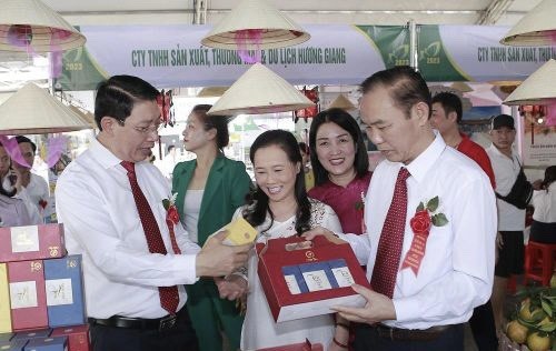 Thanh Hóa: Trưng bày, giới thiệu sản phẩm nông sản, thực phẩm an toàn năm 2023 Thanh Hóa: Trưng bày, giới thiệu sản phẩm nông sản, thực phẩm an toàn năm 2023