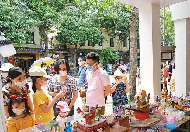 Lễ hội Quà tặng du lịch Hà Nội năm 2023 - Đưa sản phẩm làng nghề thành quà tặng Lễ hội Quà tặng du lịch Hà Nội năm 2023 - Đưa sản phẩm làng nghề thành quà tặng