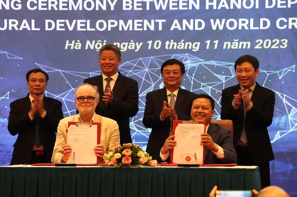 Hà Nội ký kết hợp tác phát triển làng nghề với 2 tổ chức quốc tế Hà Nội ký kết hợp tác phát triển làng nghề với 2 tổ chức quốc tế