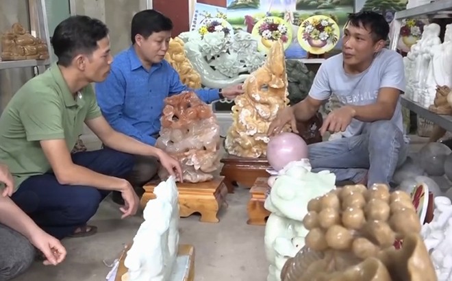 Yên Bái: Chàng trai khởi nghiệp từ điêu khắc đá mỹ nghệ