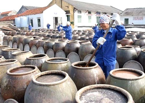 Người dân Kẻ Vạn "giữ lửa nghề" nước nắm truyền thống