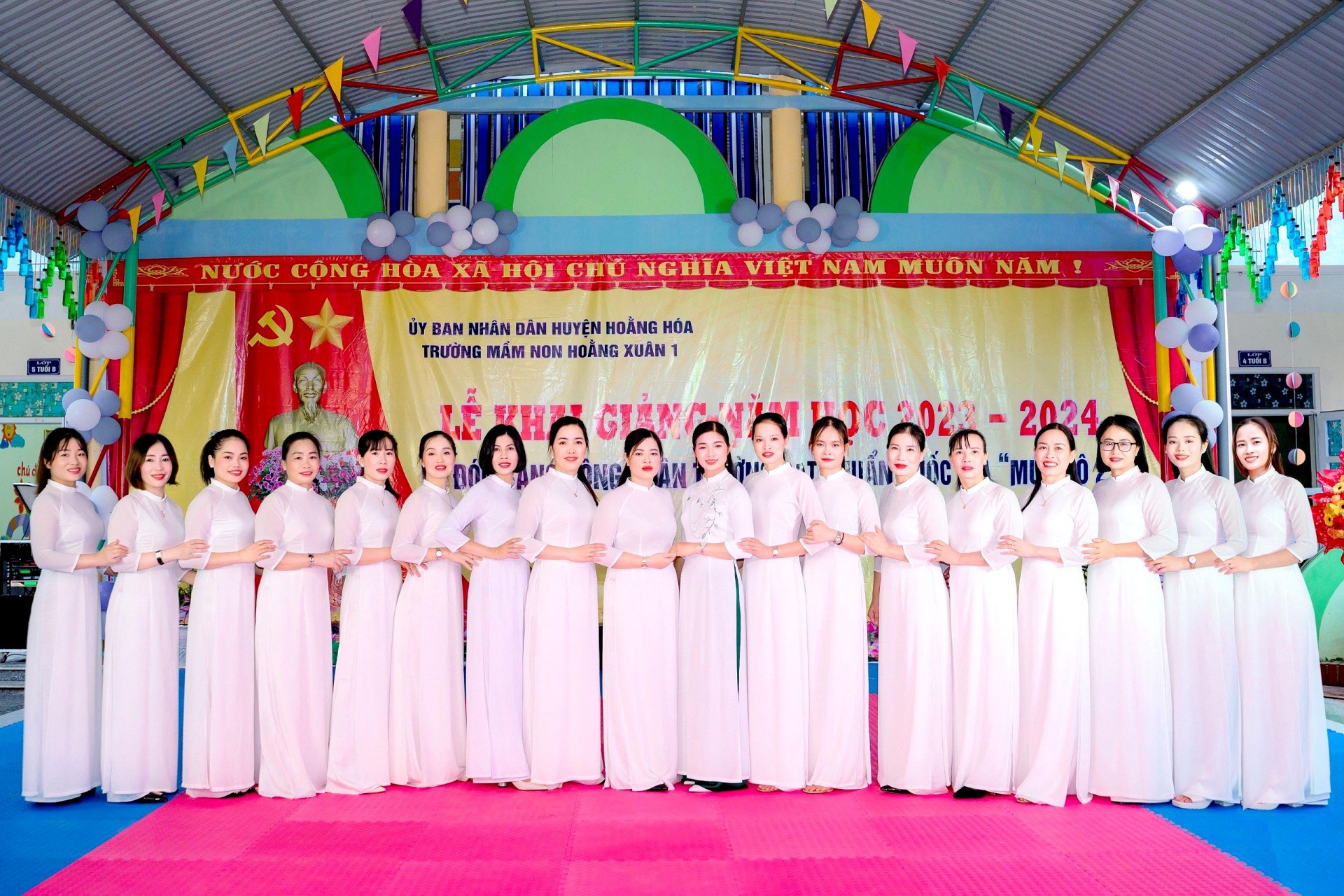 Các cô giáo trường mầm non Hoằng Xuân 1 chào đón năm học mới 2023 - 2024 Các cô giáo trường mầm non Hoằng Xuân 1 chào đón năm học mới 2023 - 2024