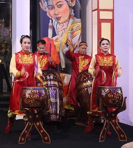 khai mac chuoi hoat dong chao mung ngay di san van hoa viet nam