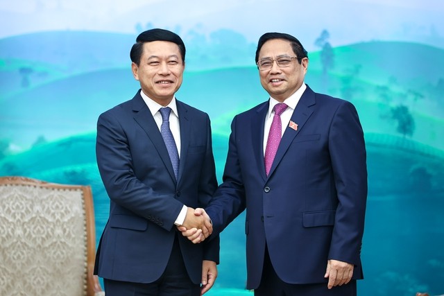 Thủ tướng Phạm Minh Chính và Phó Thủ tướng, Bộ trưởng Bộ Ngoại giao Lào Saleumxay Kommasith - Ảnh: VGP/Nhật Bắc Thủ tướng Phạm Minh Chính và Phó Thủ tướng, Bộ trưởng Bộ Ngoại giao Lào Saleumxay Kommasith - Ảnh: VGP/Nhật Bắc
