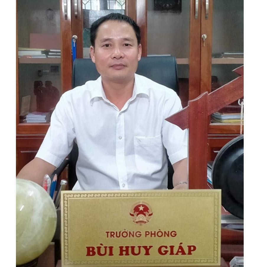 Ông Bùi Huy Giáp, Trưởng phòng Dân tộc huyện Ba Vì