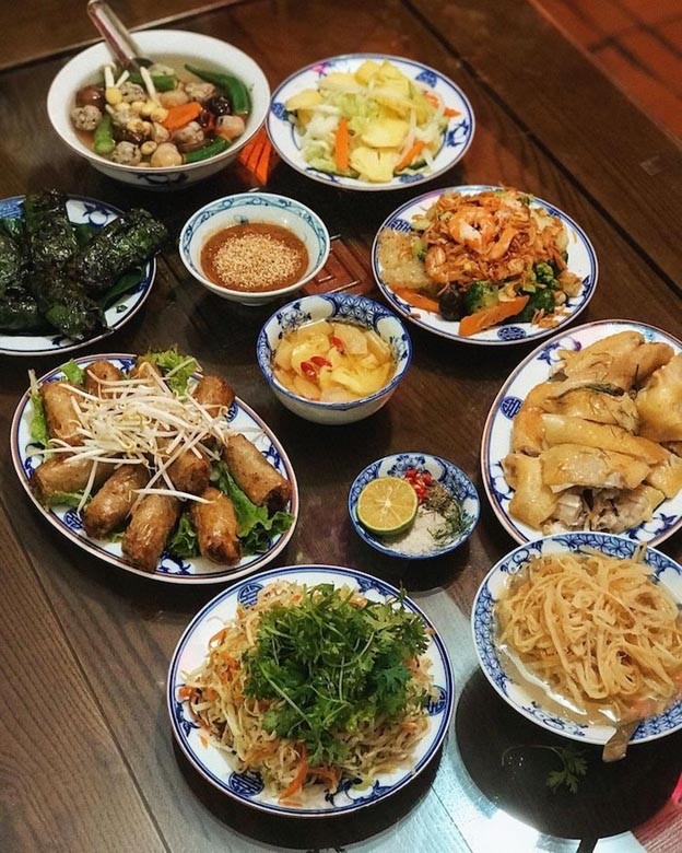 Nhớ mãi canh măng mực Bát Tràng Nhớ mãi canh măng mực Bát Tràng