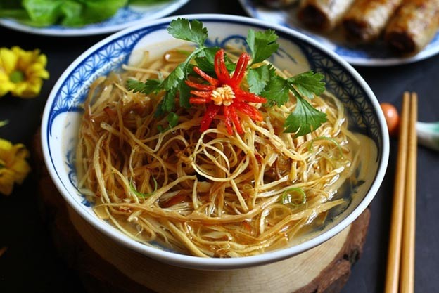 Nhớ mãi canh măng mực Bát Tràng