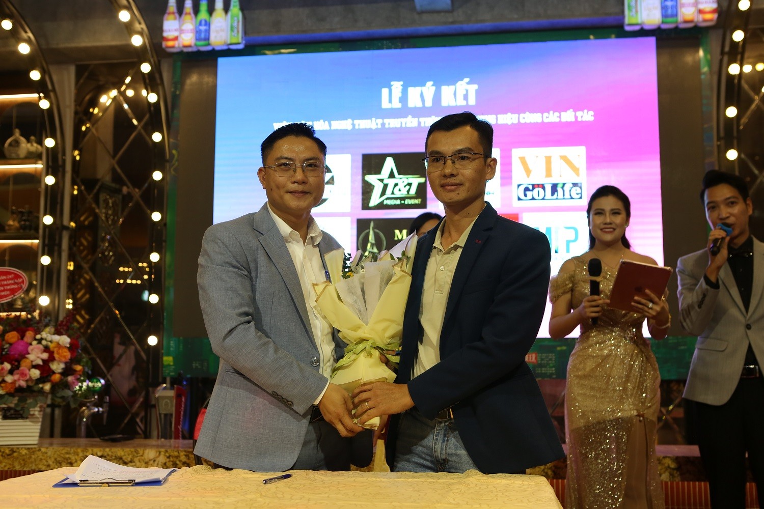 Viện Văn hóa nghệ thuật truyền thông và thương hiệu: “Hứa hẹn sẽ mang lại những thành quả tốt đẹp” Viện Văn hóa nghệ thuật truyền thông và thương hiệu: “Hứa hẹn sẽ mang lại những thành quả tốt đẹp”