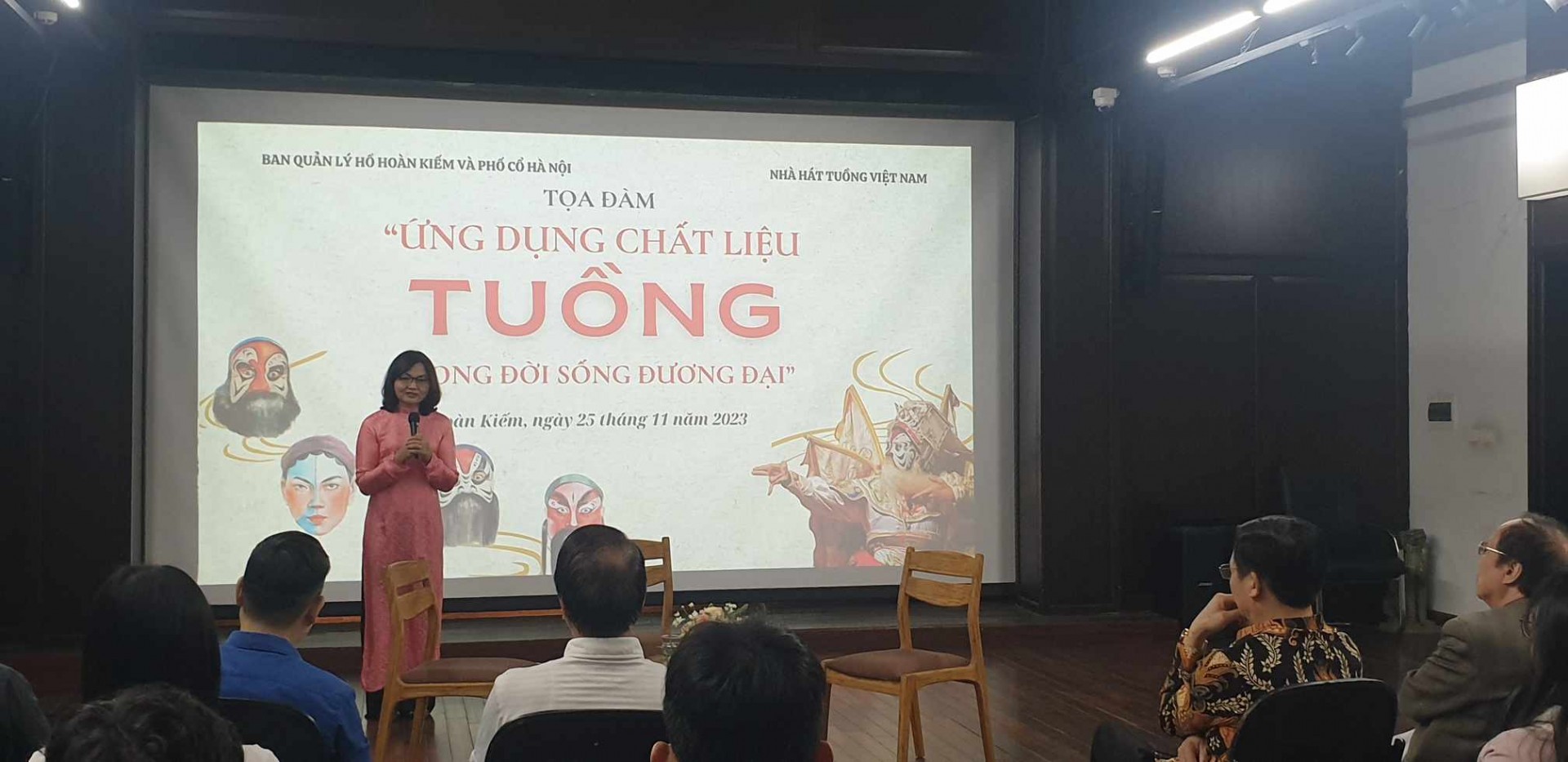 Ứng dụng giá trị nghệ thuật Tuồng trong đời sống đương đại