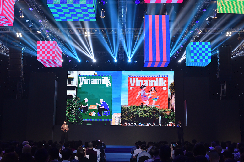 VINAMILK ĐƯỢC VINH DANH “DOANH NGHIỆP ĐẠT CHUẨN VĂN HÓA KINH DOANH VIỆT NAM”