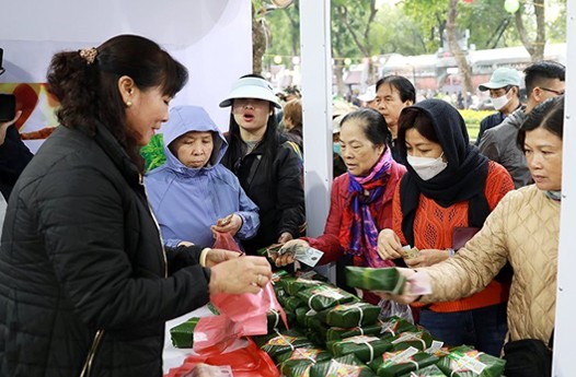 Tôn vinh, bảo tồn, phát huy giá trị văn hóa - ẩm thực làng nghề truyền thống Tôn vinh, bảo tồn, phát huy giá trị văn hóa - ẩm thực làng nghề truyền thống