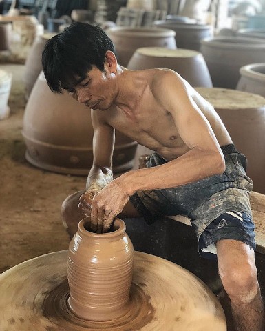 Giữ làng nghề để phát triển kinh tế, bảo tồn văn hóa