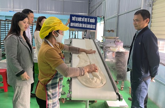 Bắc Giang: Nghiệm thu đề án khuyến công “Đầu tư máy móc thiết bị trong sản xuất bánh mỳ tươi”