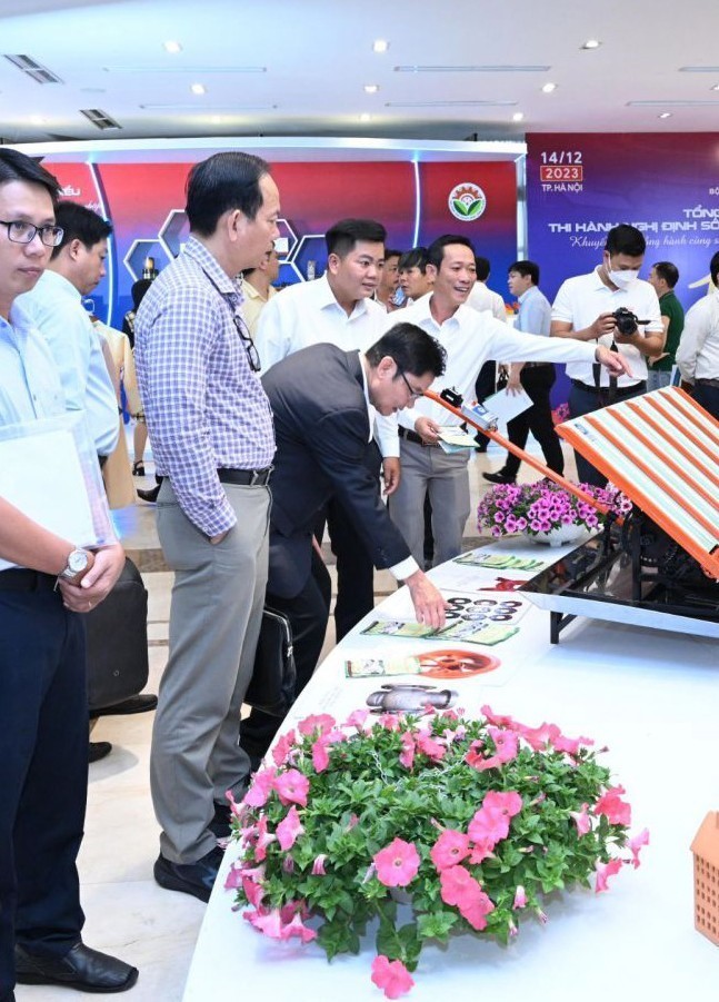 Hội nghị tổng kết 10 năm thực hiện Nghị định 45 về khuyến công Hội nghị tổng kết 10 năm thực hiện Nghị định 45 về khuyến công