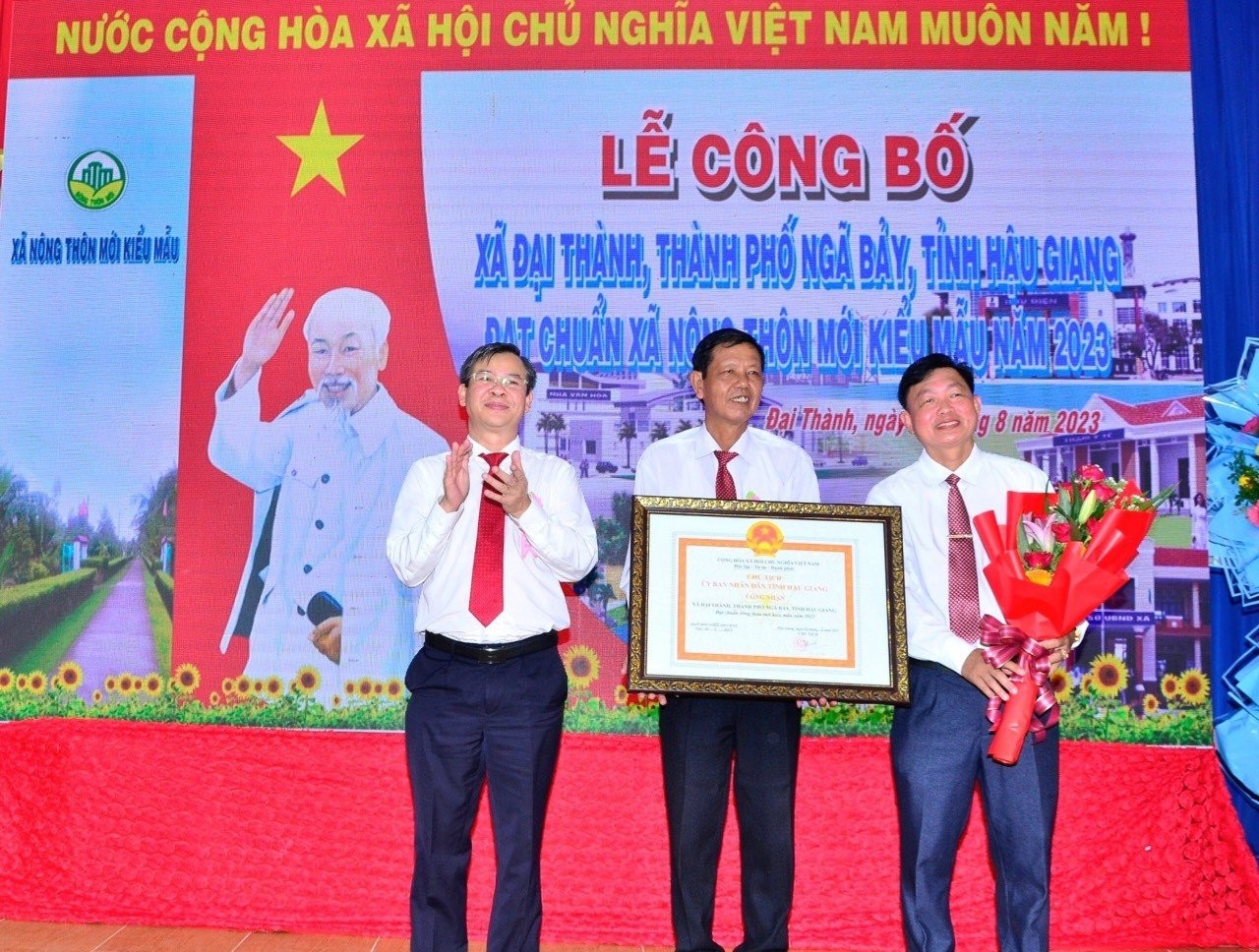 Phát huy tinh thần “tốt đời, đẹp đạo” trong xây dựng nông thôn mới Phát huy tinh thần “tốt đời, đẹp đạo” trong xây dựng nông thôn mới