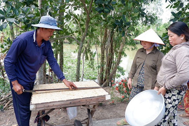 Cốm nổ mùa đông Cốm nổ mùa đông