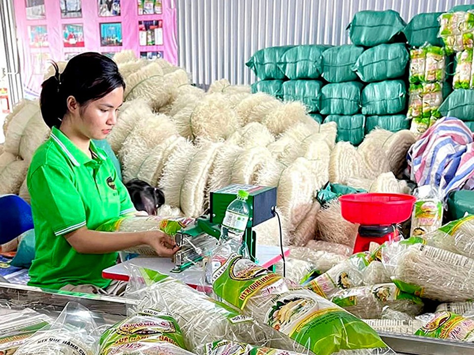 Đóng gói mỳ Châu Sơn Đóng gói mỳ Châu Sơn